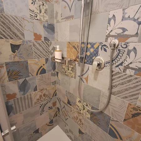 Interno 10 カポローナ