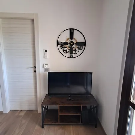 Apartment Interno 10 *